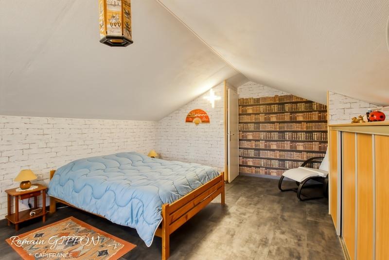 Maison - 212 m² - 9 pièces