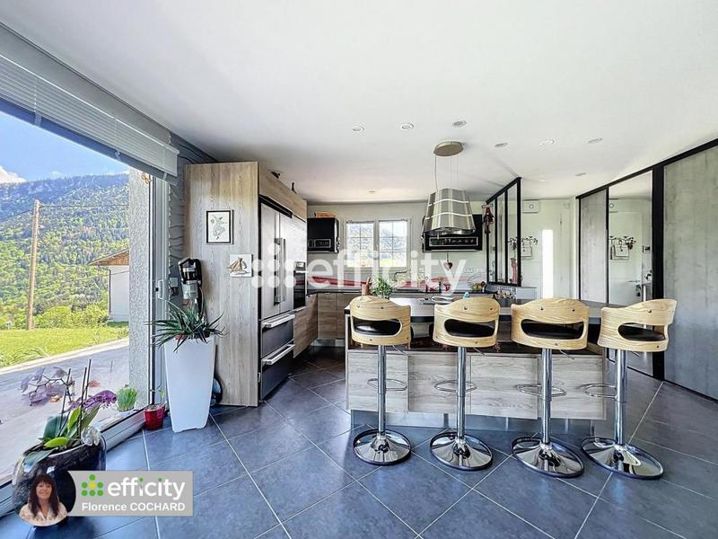 Maison - 193 m² - 4 pièces