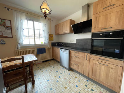 Maison - 90 m² - 5 pièces