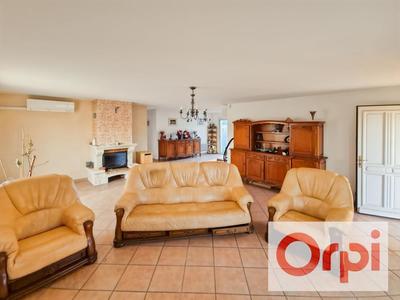 Maison - 108 m² - 4 pièces