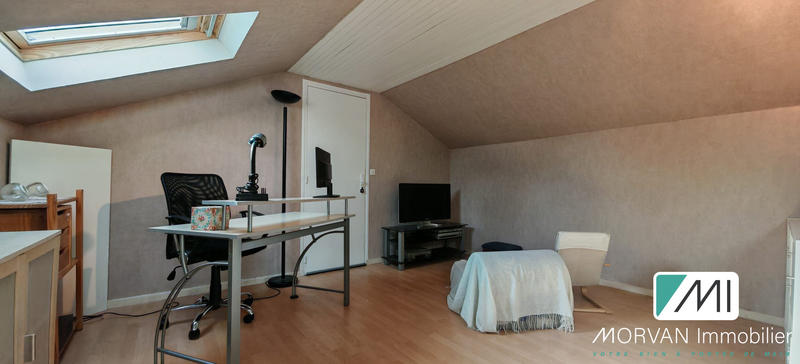 Maison traditionnelle - 147 m² - 6 pièces