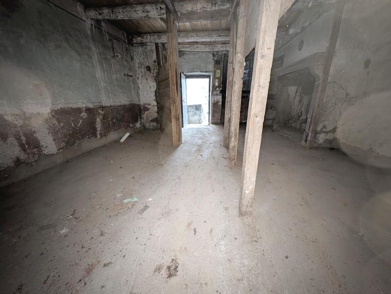 Maison ancienne - 200 m² - 3 pièces