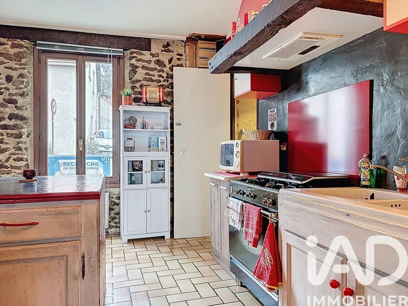 Maison - 94 m² - 5 pièces