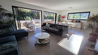 Maison d'architecte - 200 m² - 8 pièces