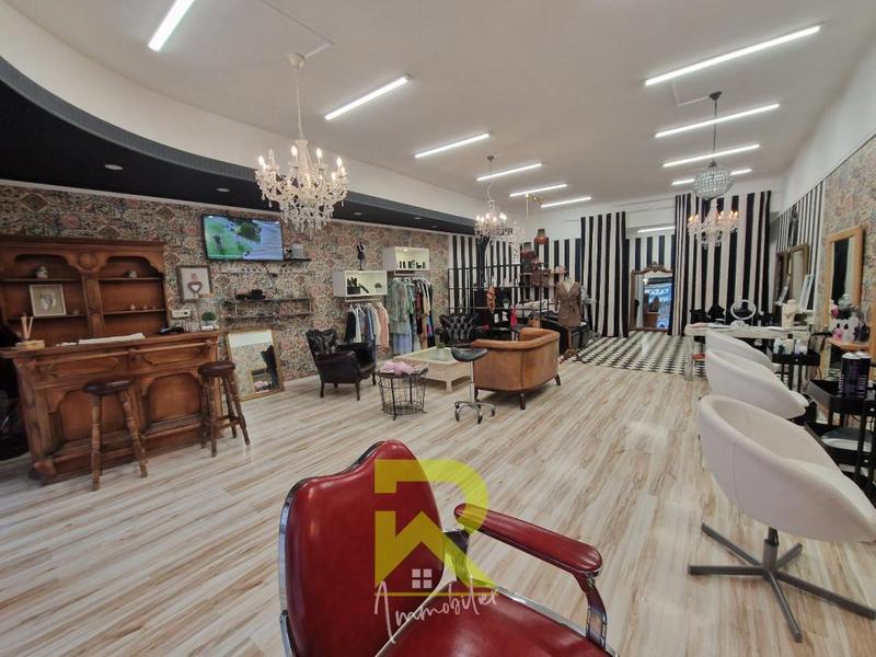 Local commercial - 100 m² - 2 pièces