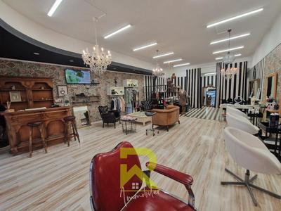 Local commercial - 100 m² - 2 pièces