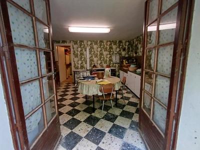 Maison de village - 200 m² - 9 pièces