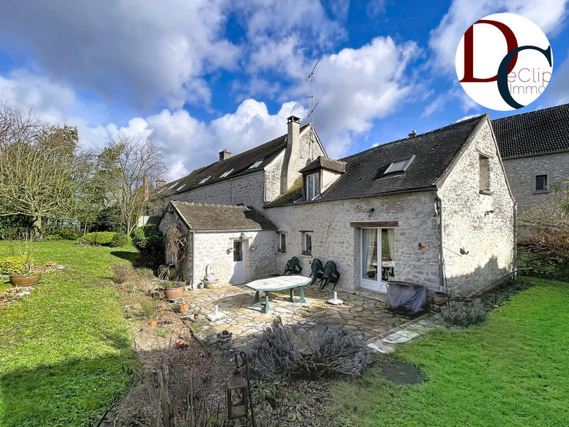 Maison - 226 m² - 8 pièces