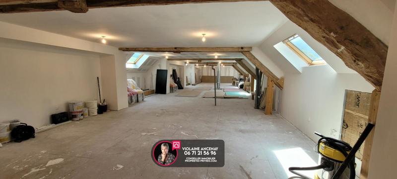 Maison - 320 m² - 7 pièces