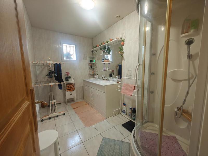 Villa - 132 m² - 8 pièces