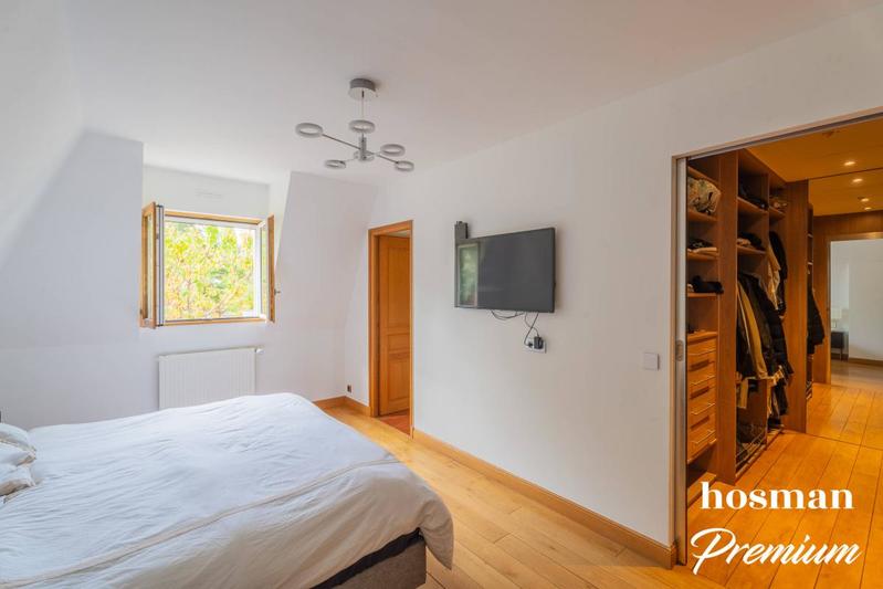 Maison - 178 m² - 7 pièces