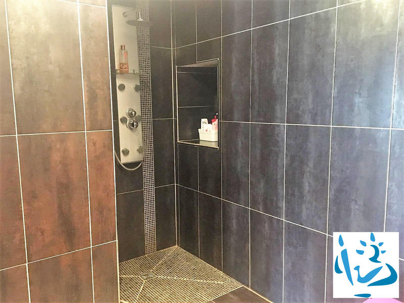 Maison - 236 m² - 9 pièces