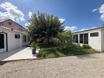 Maison - 98 m² - 5 pièces