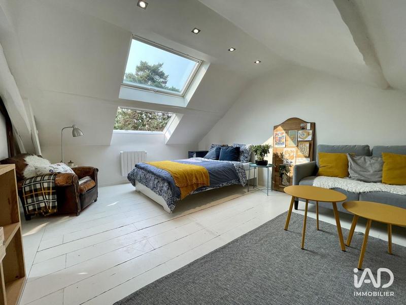 Maison - 300 m² - 10 pièces