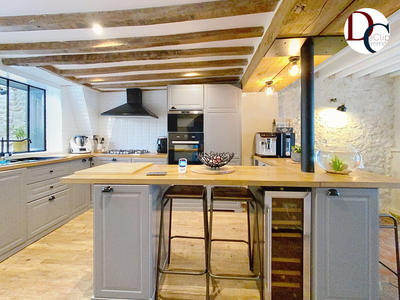 Maison - 163 m² - 7 pièces