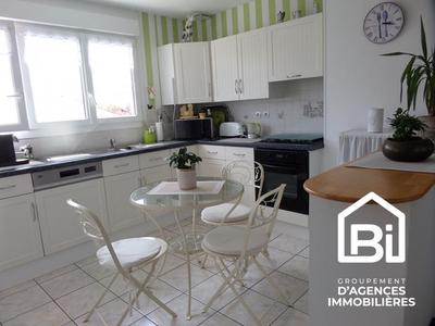 Maison - 111 m² - 5 pièces