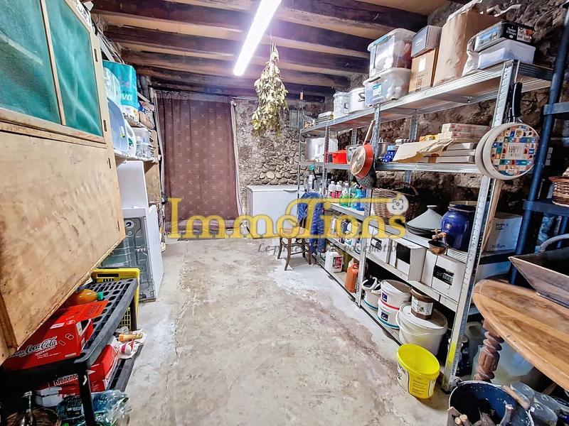 Maison - 210 m² - 7 pièces