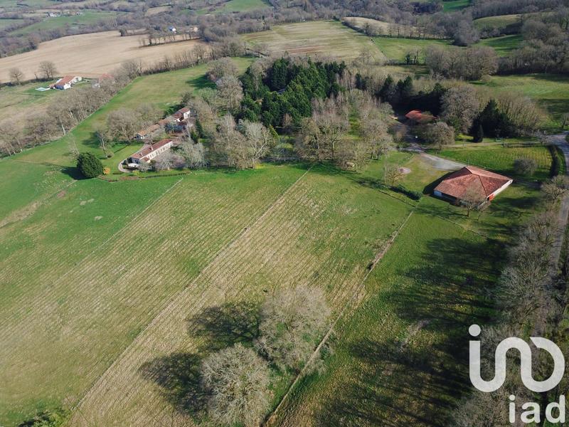 Maison - 167 m² - 8 pièces