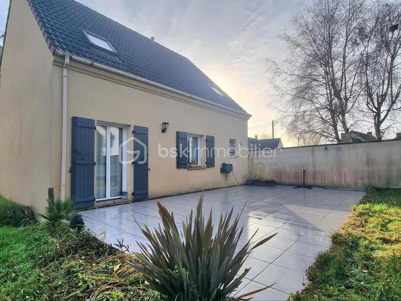 Maison traditionnelle - 98 m² - 4 pièces