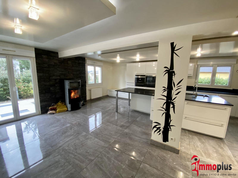 Maison - 150 m² - 8 pièces