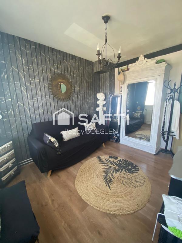 Maison - 99 m² - 8 pièces