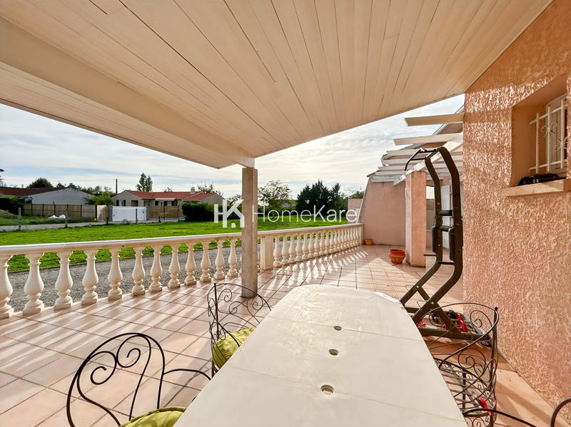 Maison - 200 m² - 8 pièces