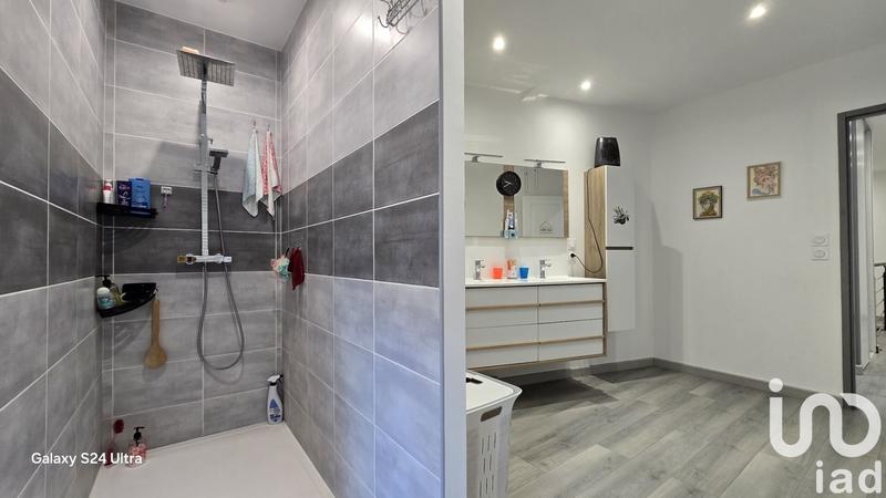 Maison - 199 m² - 8 pièces