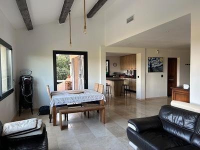 Maison - 252 m² - 8 pièces