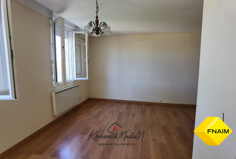 Immeuble - 250 m² - 18 pièces