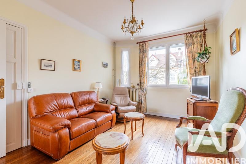 Maison - 93 m² - 5 pièces