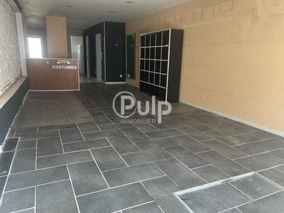 Local commercial - 170 m² - 6 pièces