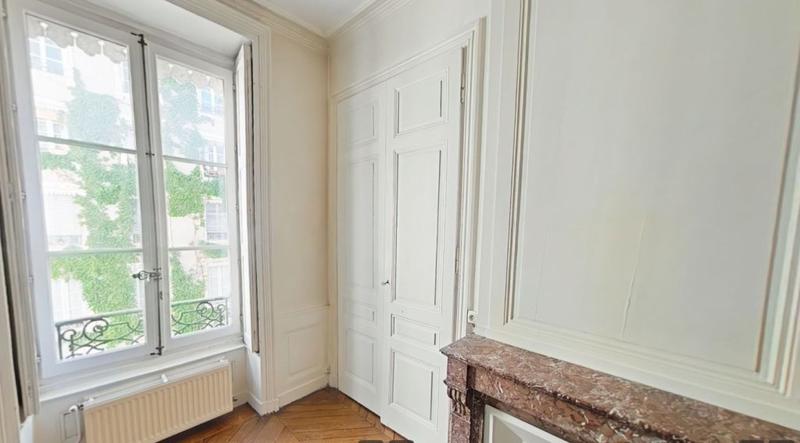 Appartement - 90 m² - 3 pièces