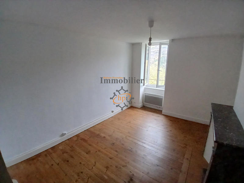 Appartement - 120 m² - 5 pièces