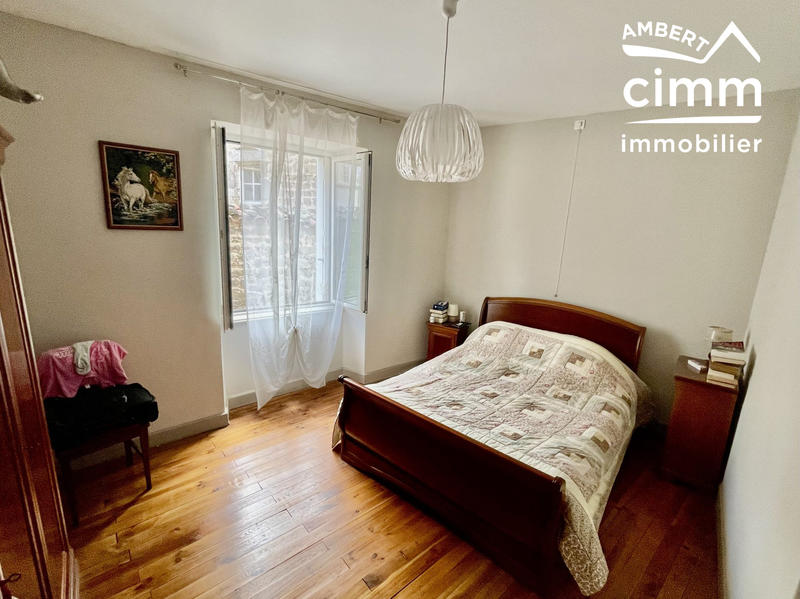 Maison - 209 m² - 8 pièces