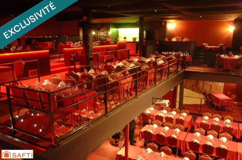 Local commercial - 1 417 m² - 33 pièces