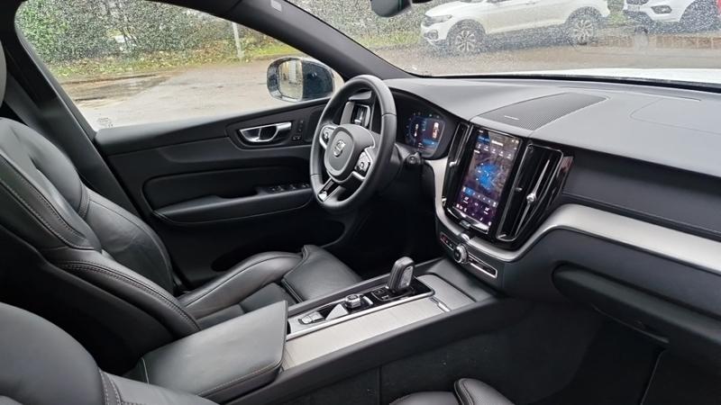 Volvo Xc60 T8 Recharge Awd 310 Ch + 145 Geartronic 8 R-Design