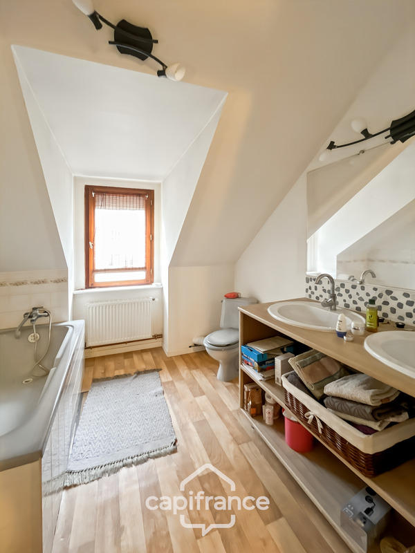 Maison - 134 m² - 7 pièces