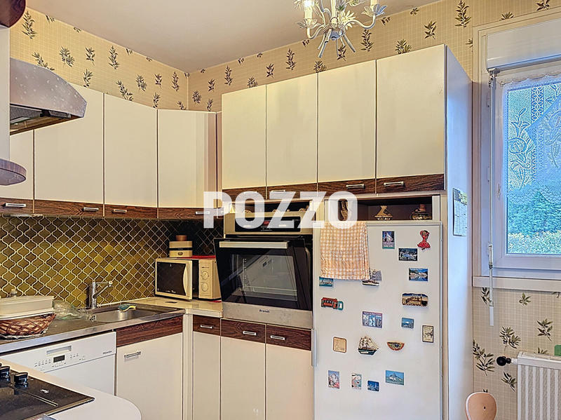 Maison - 92 m² - 6 pièces