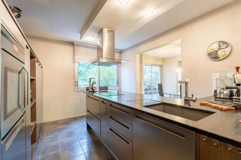 Appartement - 130 m² - 6 pièces