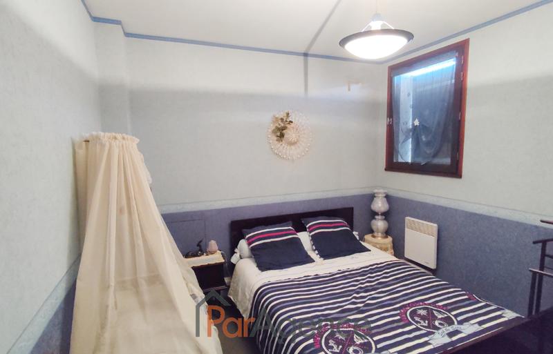 Maison - 193 m² - 9 pièces