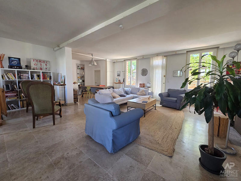 Maison - 165 m² - 6 pièces