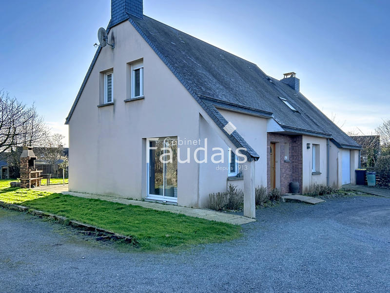 Maison - 104 m² - 7 pièces