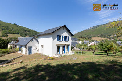 Maison - 102 m² - 7 pièces