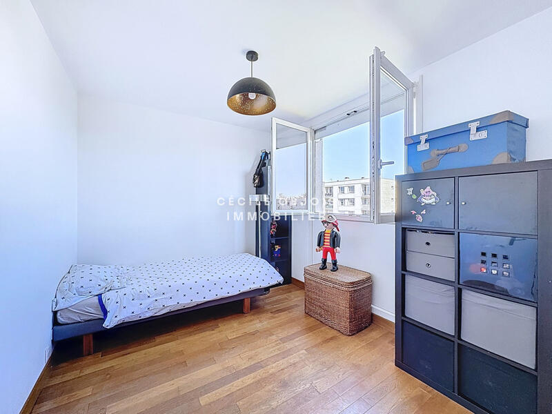 Appartement - 64 m² - 4 pièces