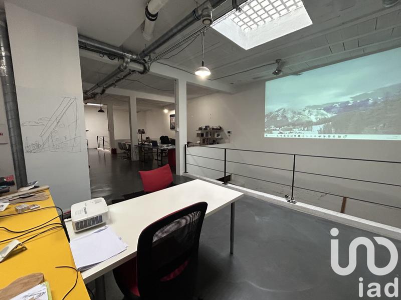 Loft - 275 m² - 5 pièces