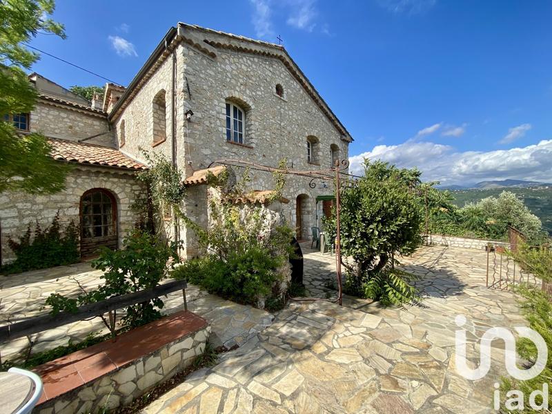 Maison - 332 m² - 7 pièces