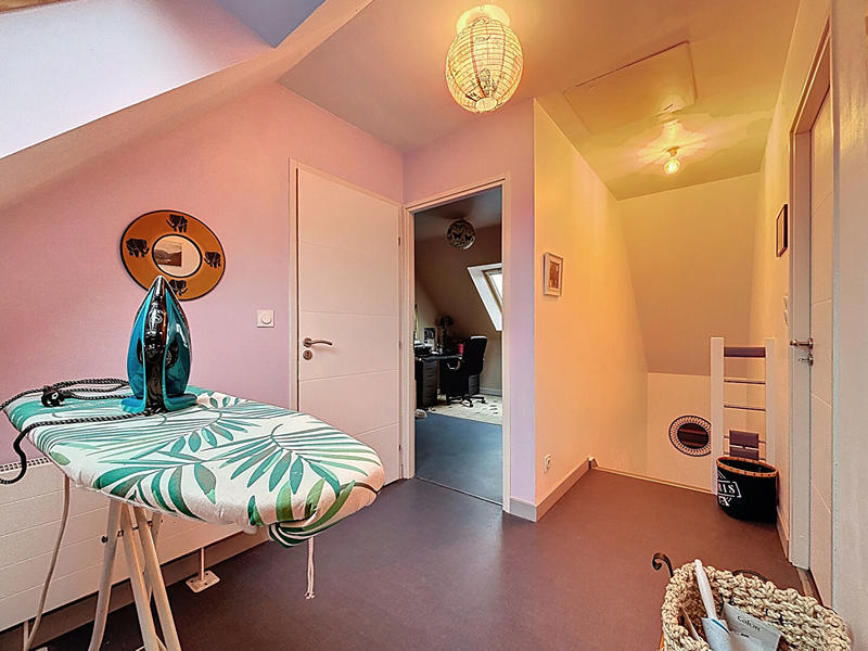 Maison - 93 m² - 4 pièces