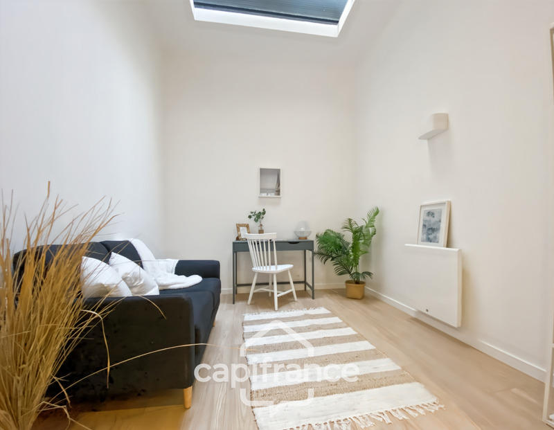 Appartement - 100 m² - 5 pièces