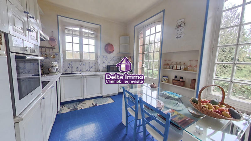 Château - 522 m² - 14 pièces