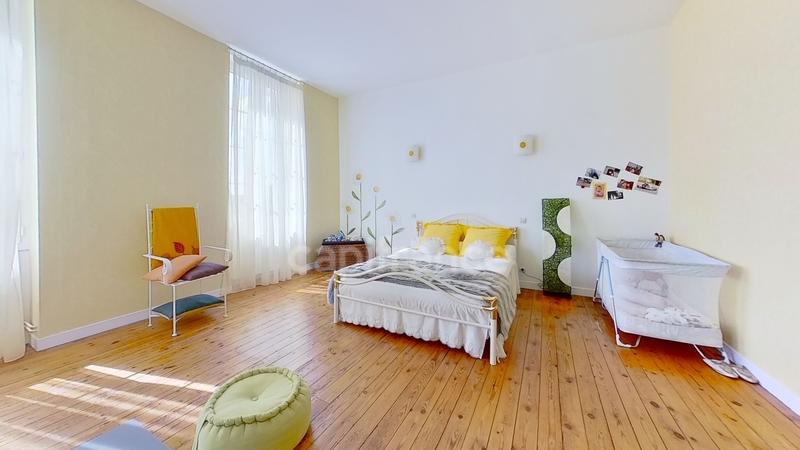 Maison de maîtres - 223 m² - 7 pièces